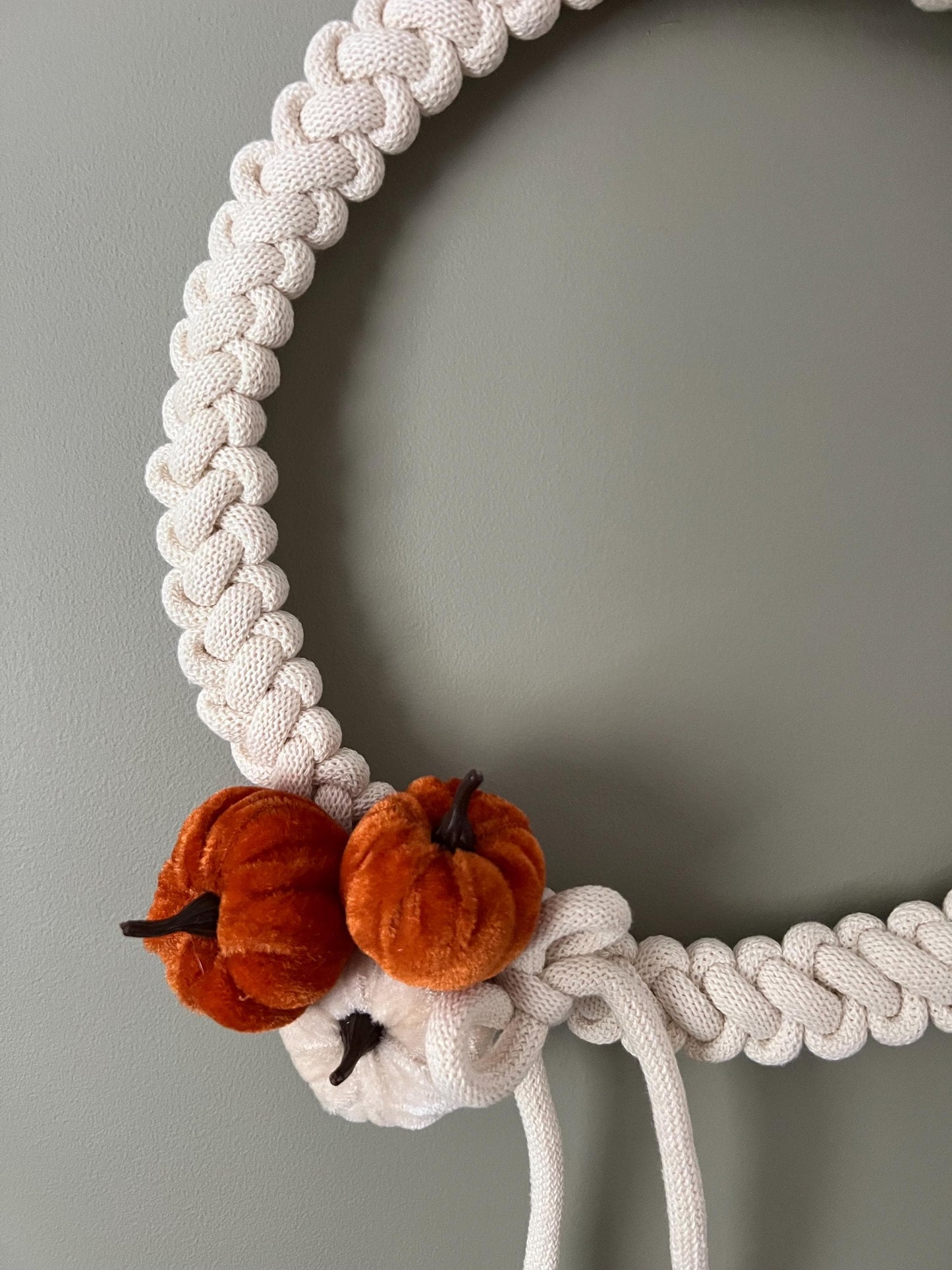 Macrame Autumn Wreath | Handmade | Recycled Cotton | Wood | Natural Decor | 26cm | Indoor | Velvet Pumpkin | Halloween | Mini Pumpkins