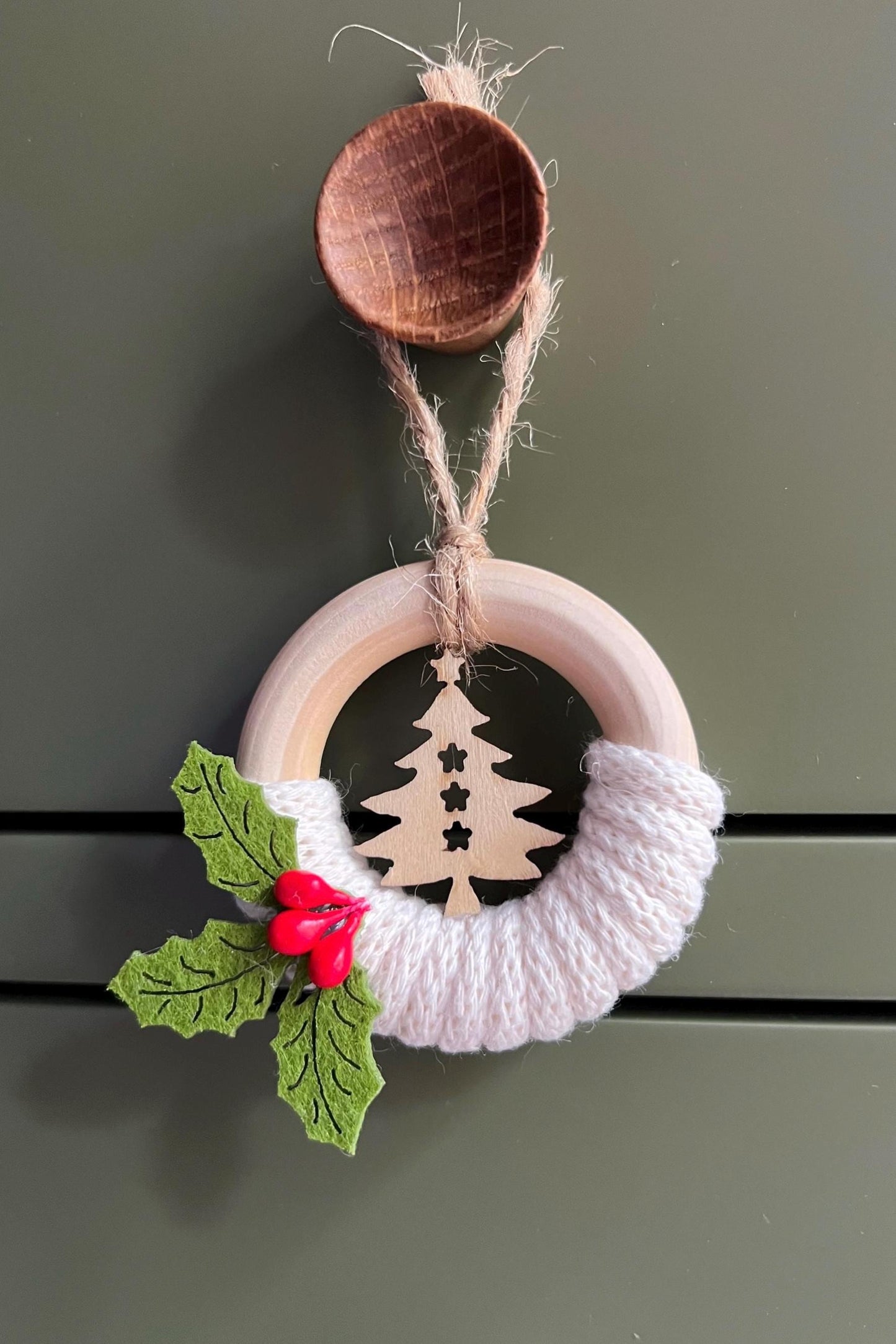 Mini Macrame Holly Wreath | Handmade Door Handle or Tree Decoration | Cotton | Wood | Felt | Natural Decor | Christmas